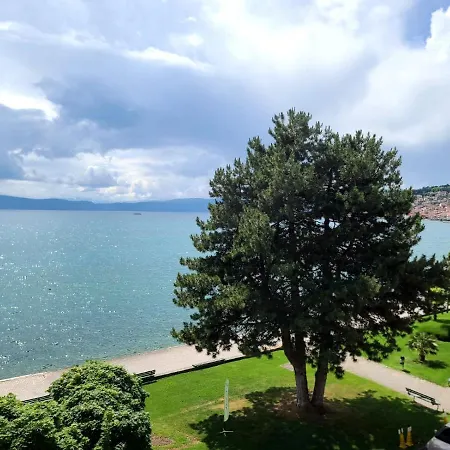 Pier 82 Apartments Ohrid Exterior photo