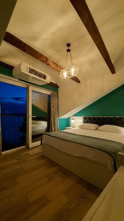 Pier 82 Apartamento